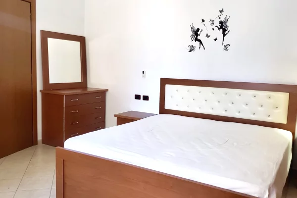 Shtepi me qera Apartament ne Tirane, 1+1, Mobilimi E mobiluar, Pagesa 65,000  Leke.