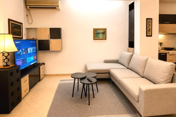 Apartament 1+1 78m2 me qera prane Gardes,(pranohet dhe BnB) 