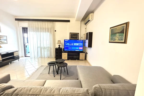Shtepi me qera Apartament ne Tirane, 1+1, Mobilimi E mobiluar, Pagesa 65,000  Leke.