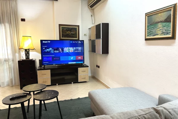 Shtepi me qera Apartament ne Tirane, 1+1, Mobilimi E mobiluar, Pagesa 65,000  Leke.