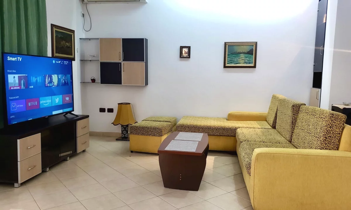 Shtepi me qera Apartament ne Tirane, 1+1, Mobilimi E mobiluar, Pagesa 60,000  Leke.
