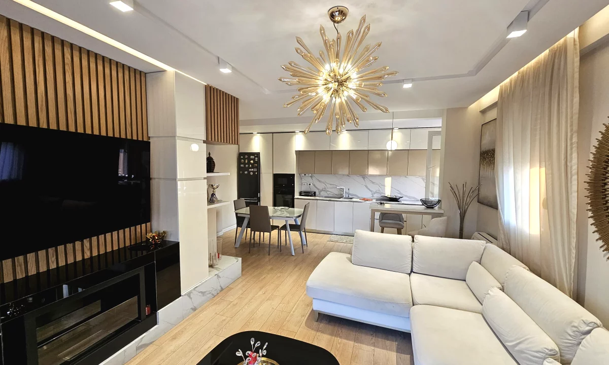 Shtepi ne shitje Apartament ne Tirane, 3+1, Mobilimi E mobiluar, Pagesa 350,000  Euro.