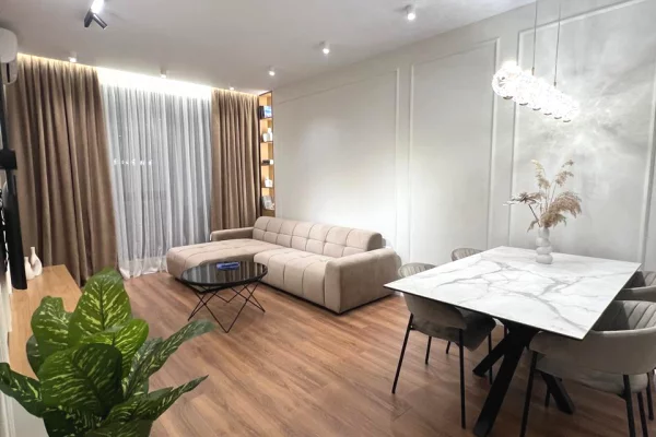 Shtepi me qera Apartament ne Tirane, 1+1, Mobilimi E mobiluar, Pagesa 750  Euro.
