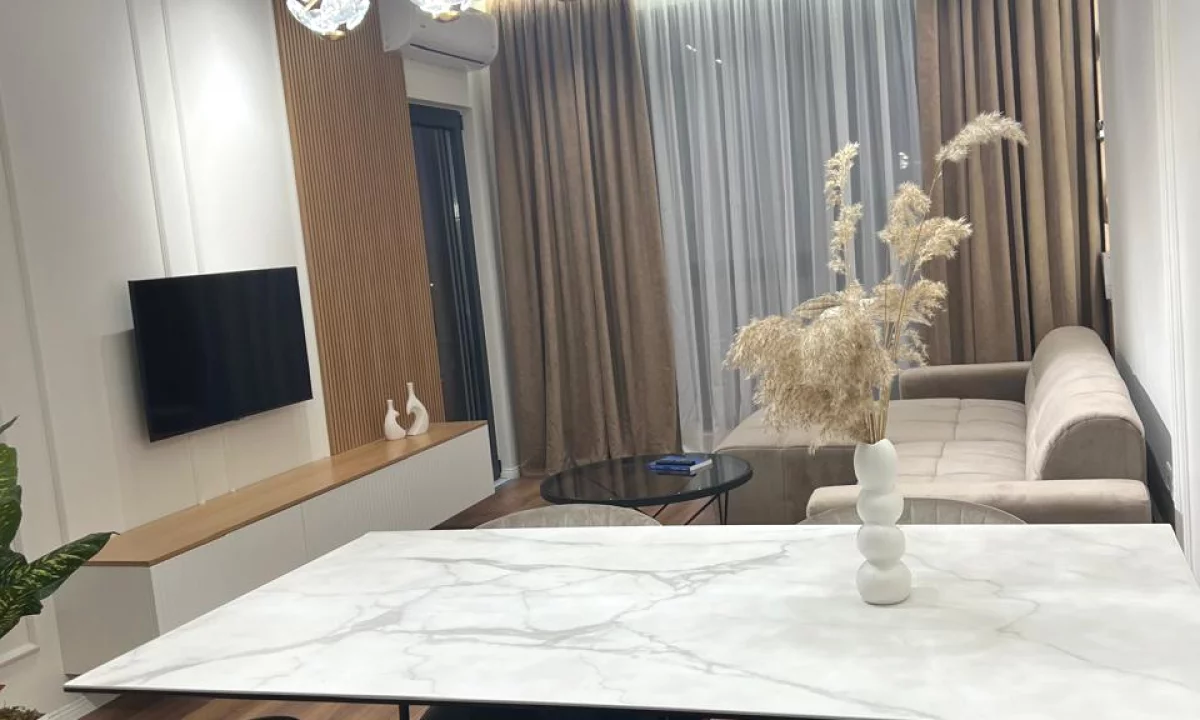 Shtepi me qera Apartament ne Tirane, 1+1, Mobilimi E mobiluar, Pagesa 750  Euro.