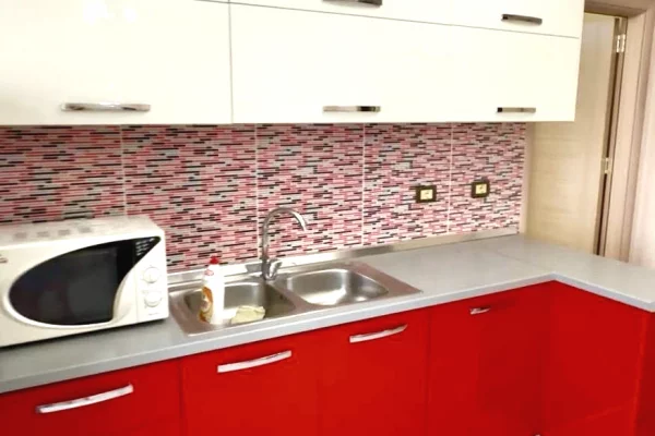 Shtepi me qera Apartament ne Tirane, 2+1, Mobilimi E mobiluar, Pagesa 55,000  Leke.