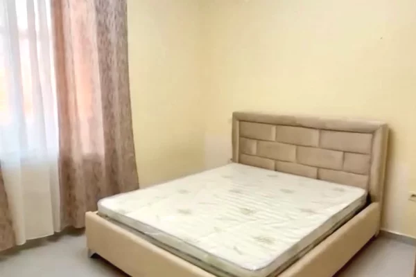 Shtepi me qera Apartament ne Tirane, 2+1, Mobilimi E mobiluar, Pagesa 55,000  Leke.