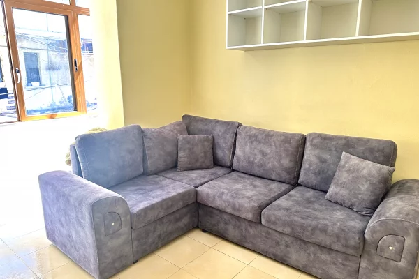 Shtepi me qera Apartament ne Tirane, 1+1, Mobilimi E mobiluar, Pagesa 47,000  Leke.
