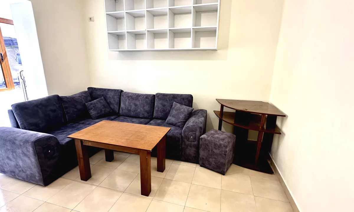 Shtepi me qera Apartament ne Tirane, 1+1, Mobilimi E mobiluar, Pagesa 47,000  Leke.