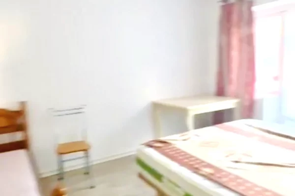 Shtepi me qera Apartament ne Tirane, 2+1, Mobilimi E mobiluar, Pagesa 50,000  Leke.