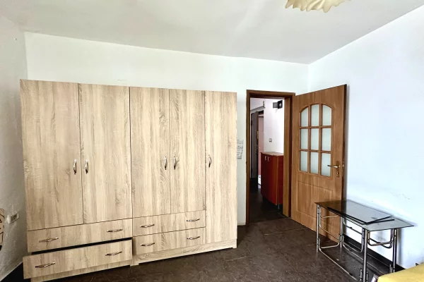 Shtepi me qera Garsoniere ne Tirane - 30,000 Leke
