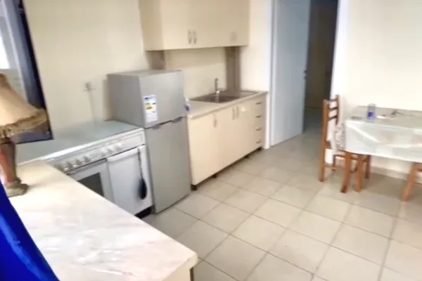 Shtepi me qera Apartament ne Tirane, 1+1, Mobilimi E mobiluar, Pagesa 35,000  Leke.