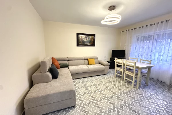 Studio apartament me qera Myslym Shyri!