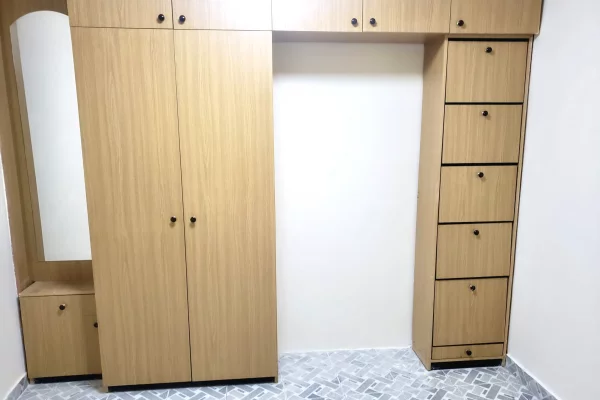 Shtepi me qera Apartament ne Tirane, Garsoniere, Mobilimi E mobiluar, Pagesa 50,000  Leke.