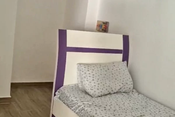 Shtepi me qera Apartament ne Tirane, 2+1, Mobilimi E mobiluar, Pagesa 700  Euro.