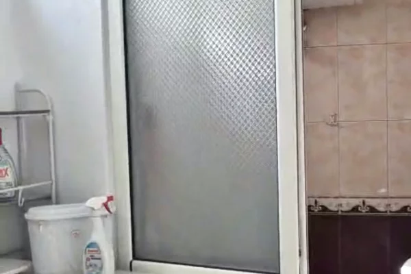 Shtepi me qera Apartament ne Tirane, 2+1, Mobilimi E mobiluar, Pagesa 700  Euro.