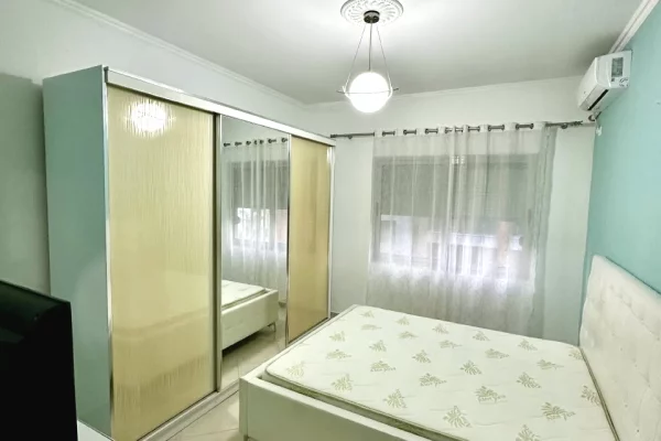 Shtepi ne shitje Apartament ne Tirane, 2+1, Mobilimi E mobiluar, Pagesa 12,000,000  Leke.