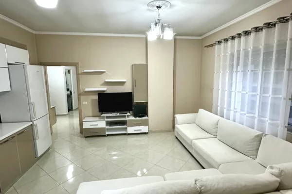 Apartament 2+1 ne shitje ne Paskuqan!