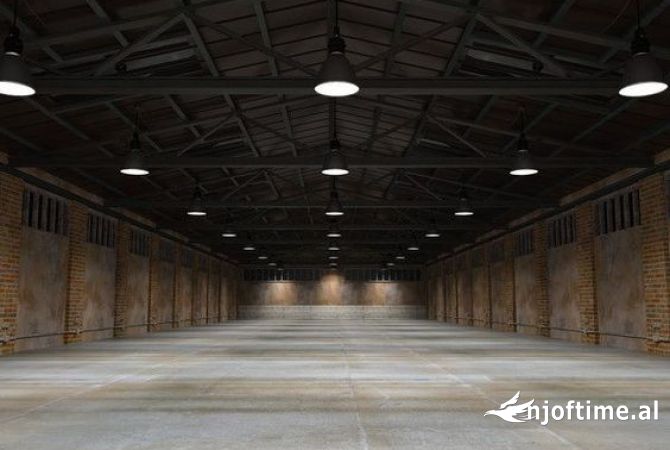 Ambiente Commerciale in Affitto 4+1 a Tirana - 3,500 Euro