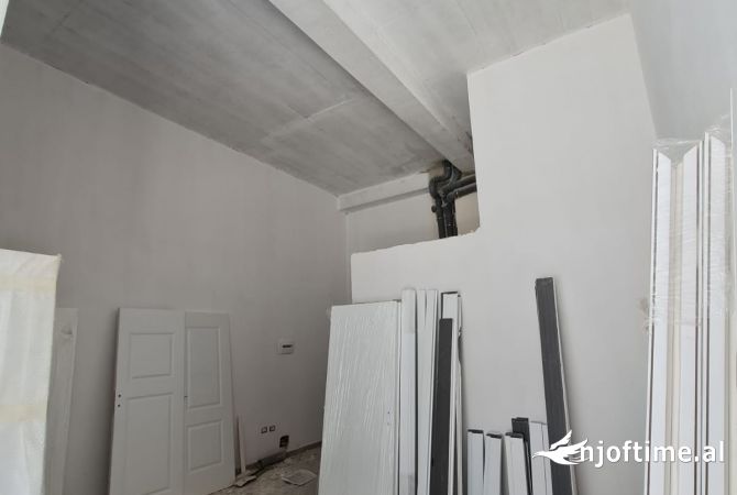 Business Property in Sale 1+1 in Tirana - 212,000 Euro