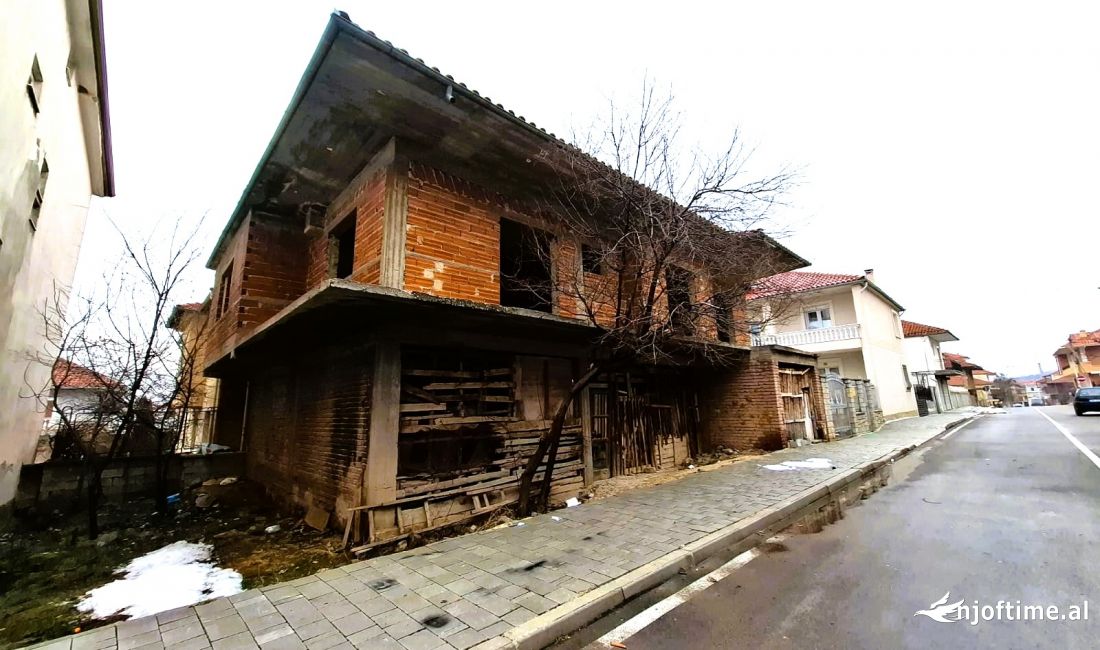 Casa privata/Indipendente in vendita a Koriza 4+1, Vuoto