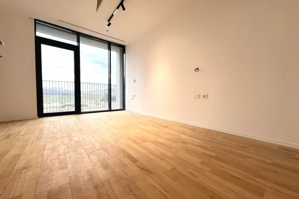 Shtepi ne shitje Apartament ne Tirane, 2+1, Mobilimi Bosh, pa mobiluar, Pagesa 447,000  Euro.