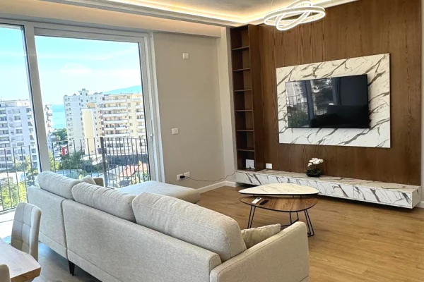 Shtepi ne shitje Apartament ne Vlore, 2+1, Mobilimi E mobiluar, Pagesa 280,000  Euro.