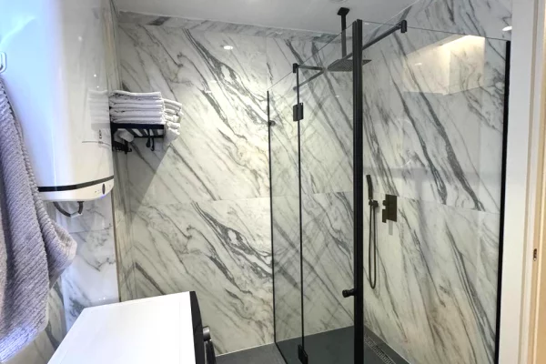 Shtepi ne shitje Apartament ne Vlore, 2+1, Mobilimi E mobiluar, Pagesa 280,000  Euro.