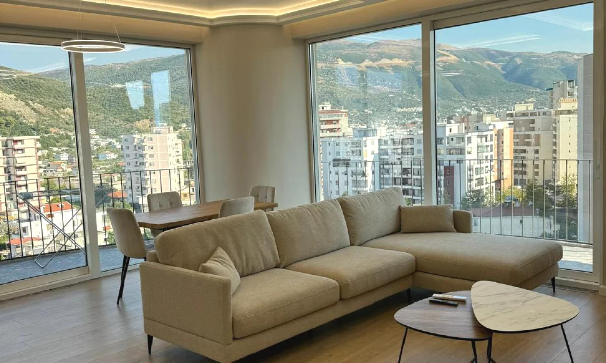 Shtepi ne shitje Apartament ne Vlore, 2+1, Mobilimi E mobiluar, Pagesa 280,000  Euro.