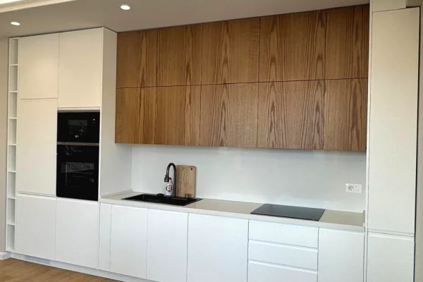 Shtepi ne shitje Apartament ne Vlore, 2+1, Mobilimi E mobiluar, Pagesa 280,000  Euro.