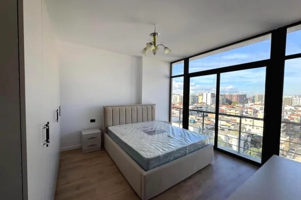 Appartamento in affitto a Tirana 2+1, Arredato