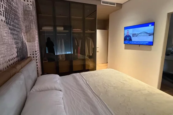 Shtepi me qera Apartament ne Tirane, 2+1, Mobilimi E mobiluar, Pagesa 2,200  Euro.