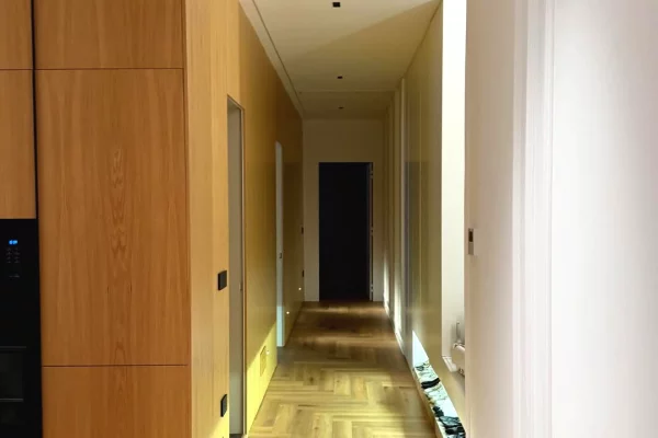 Shtepi me qera Apartament ne Tirane, 2+1, Mobilimi E mobiluar, Pagesa 2,200  Euro.