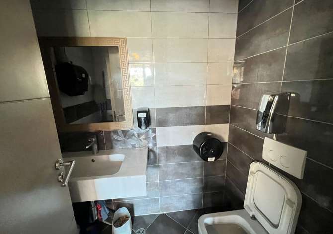 📣 QERA, Lokal📍 Ish Stacioni i Trenit, Tirane.✨  ⚜️ Prane fakultetit FSHN ⚜️ 1000 euro 