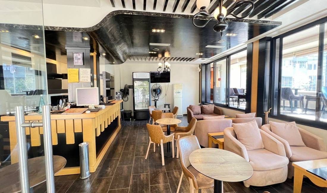 📣 QERA, Lokal📍 Ish Stacioni i Trenit, Tirane.✨  ⚜️ Prane fakultetit FSHN ⚜️ 1000 euro 