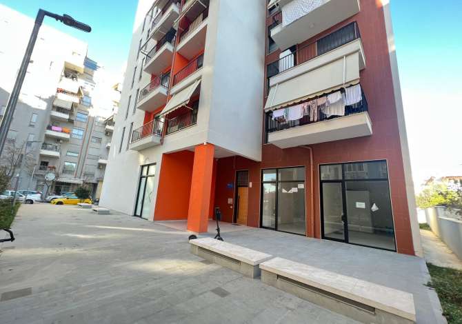 Ambient biznesi me qera 1+1 ne Tirane - 30,000 Leke
