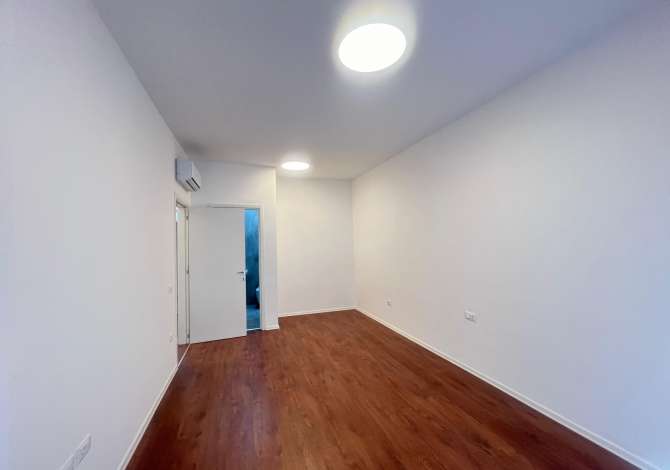Ambient biznesi me qera 3+1 ne Tirane - 950 Euro