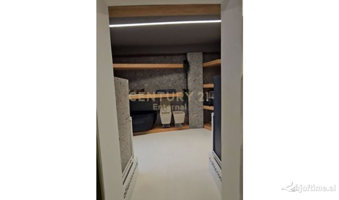 Dyqan per shitje ne Bllok.   ent101127