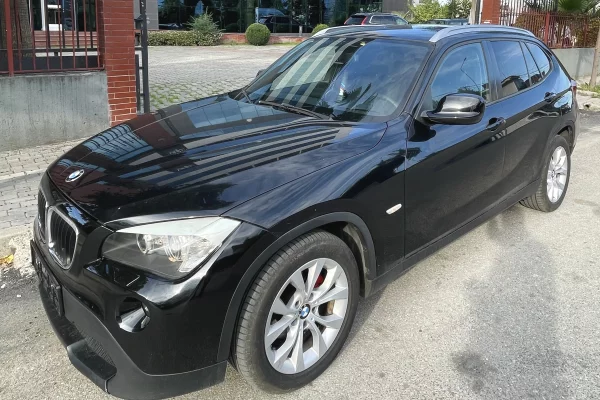 Auto in Vendita a Tirana - 6,500 Euro