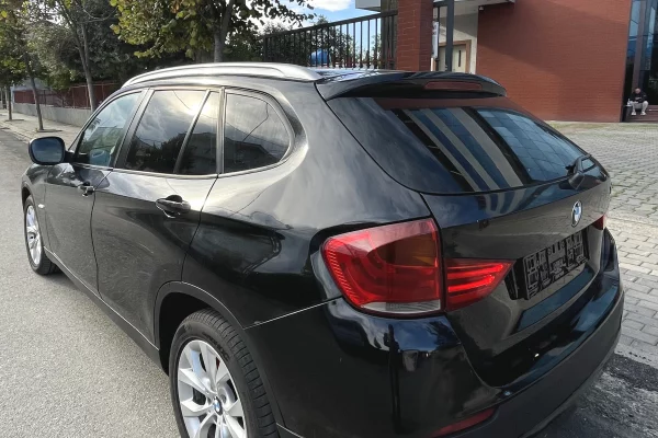 Auto in Vendita a Tirana - 6,500 Euro