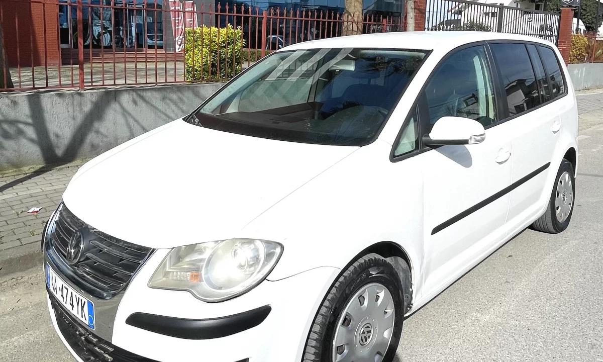 Auto in Vendita a Tirana, Volkswagen, 2008 Diesel,Kambio Automatik Pagamento 4,000  Euro.