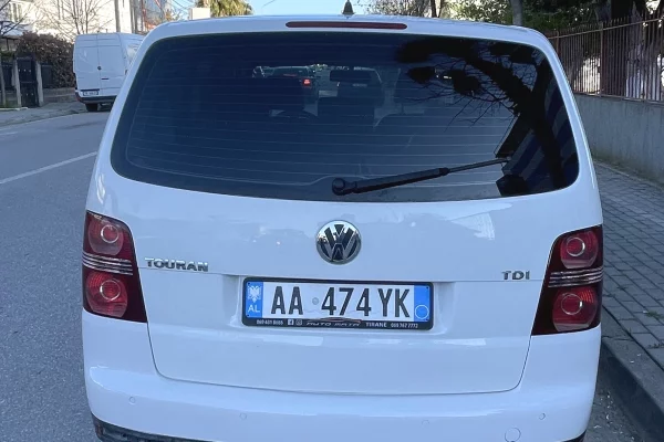 Auto in Vendita a Tirana, Volkswagen, 2008 Diesel,Kambio Automatik Pagamento 4,000  Euro.