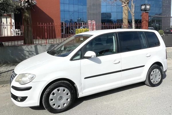 Auto in Vendita a Tirana - 4,000 Euro
