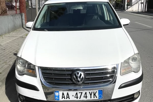 Auto in Vendita a Tirana, Volkswagen, 2008 Diesel,Kambio Automatik Pagamento 4,000  Euro.