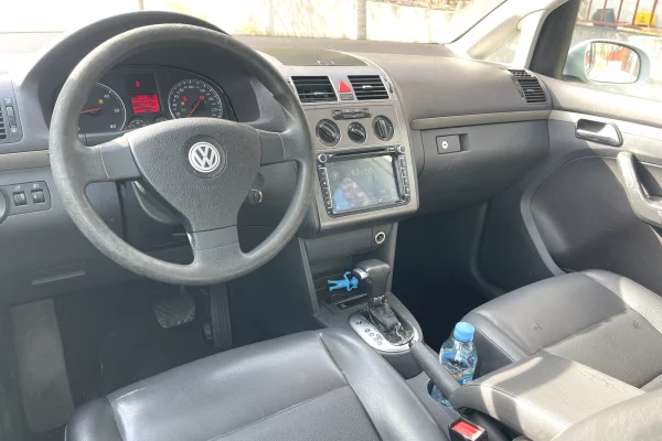 Auto in Vendita a Tirana, Volkswagen, 2008 Diesel,Kambio Automatik Pagamento 4,000  Euro.