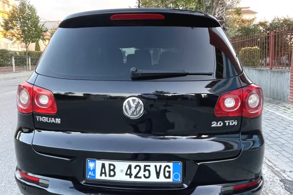 Auto in Vendita a Tirana, Volkswagen, 2010 Diesel,Kambio Manual Pagamento 5,600  Euro.