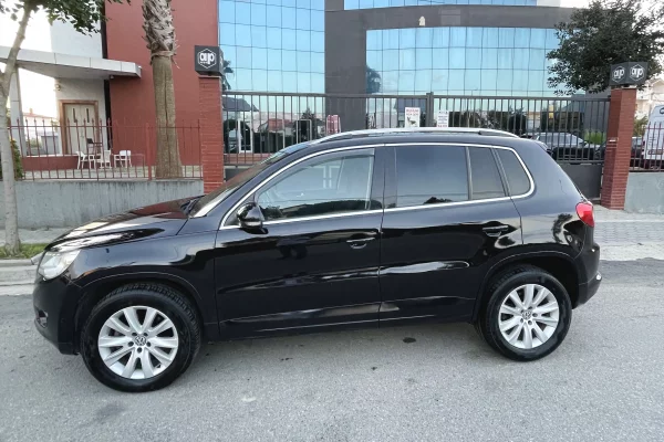 Auto in Vendita a Tirana, Volkswagen, 2010 Diesel,Kambio Manual Pagamento 5,600  Euro.