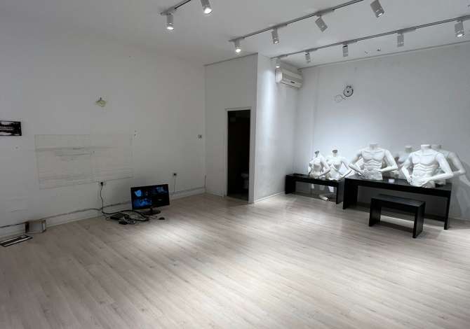 📣 QERA Ambient Biznesi 📍 Myslym Shyr , Prane Pasticeri Someg 