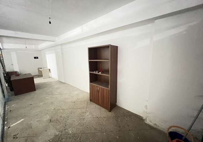 Business Property in Sale 3+1 in Tirana - 35,000 Euro