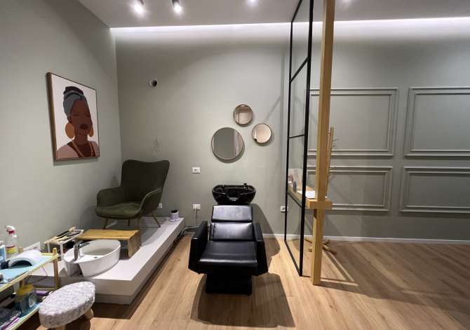 Business Property for Rent 3+1 in Tirana - 800 Euro