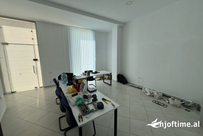 Business Property in Sale 1+1 in Tirana - 220,000 Euro